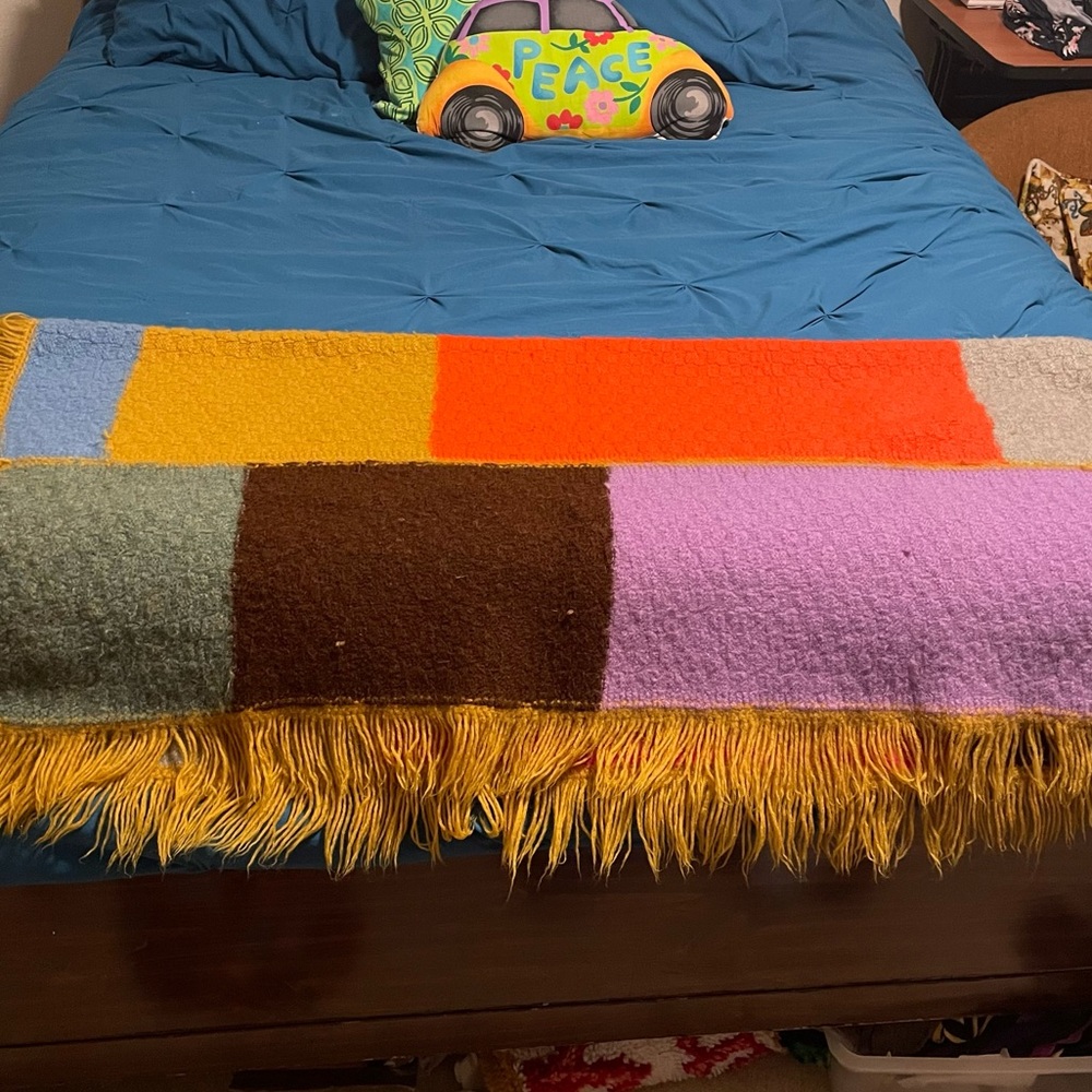 Vintage hand knit small color block throw